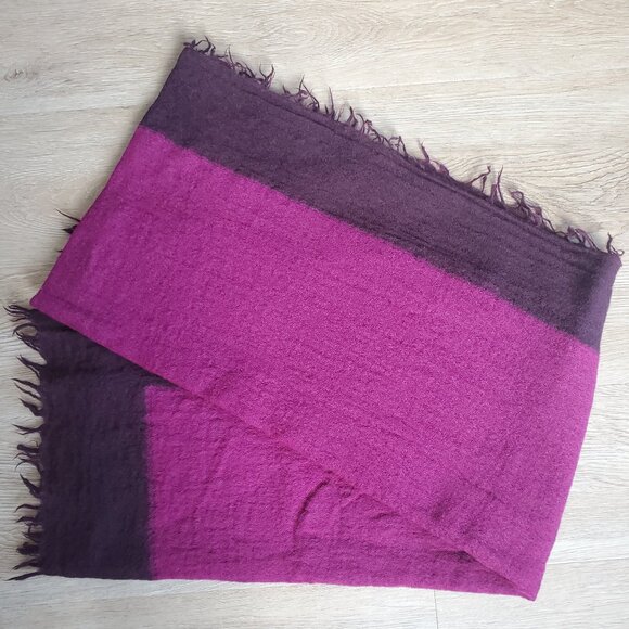 Wilfred 100% Wool Magenta Purple 2-Toned Colourblock Scarf - Picture 2 of 5